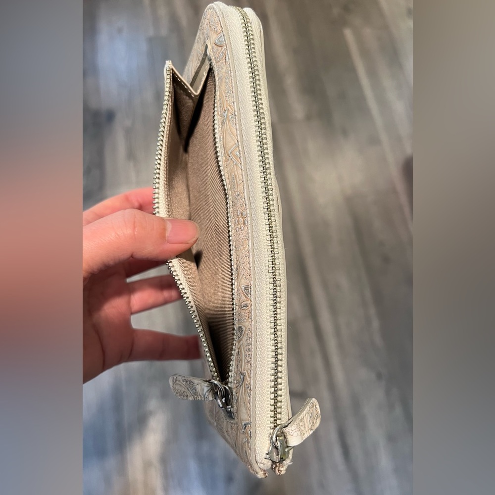 Wallet - Picture 9 of 9